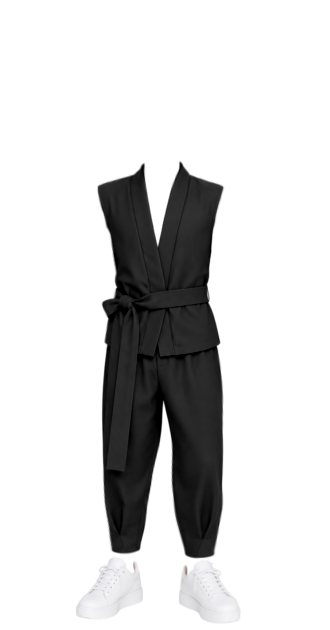 Santiago Black Outfit